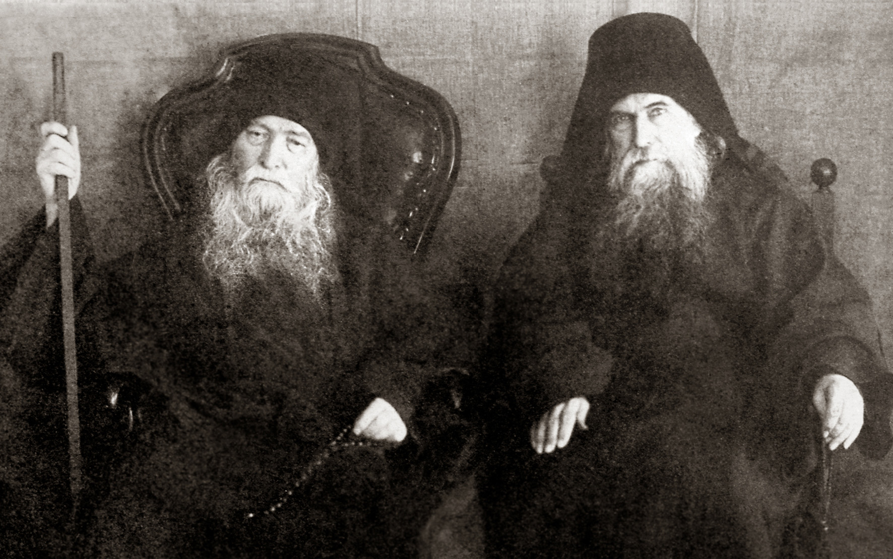 Афонский старец Иероним и его ученик игумен Макарий. 1880-е годы