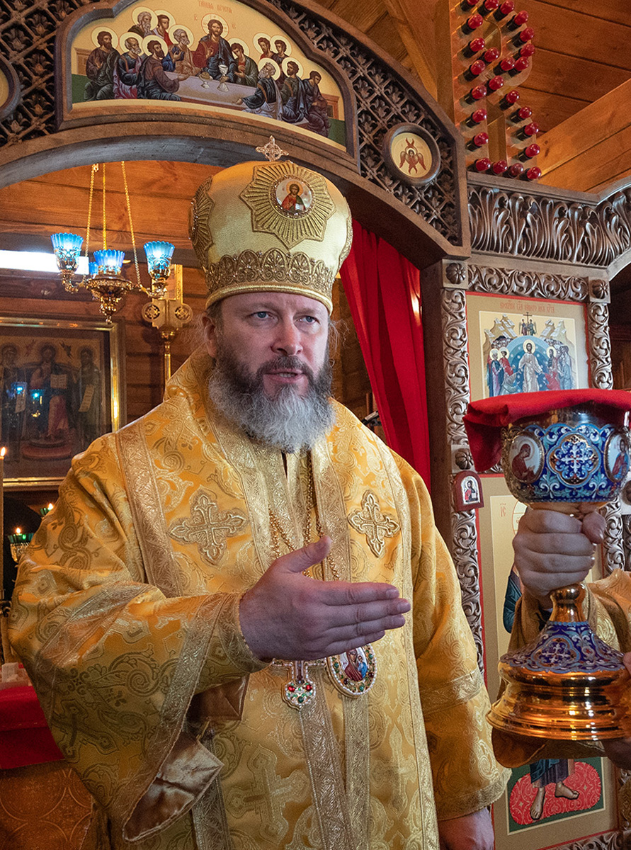 Владыка Евфимий в Свято-Николаевском храме подворья. 7 декабря 2023 года. Первая Божественная литургия